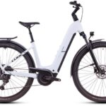 Cube Kathmandu Hybrid ONE 800 Easy Entry polarwhite´n´black